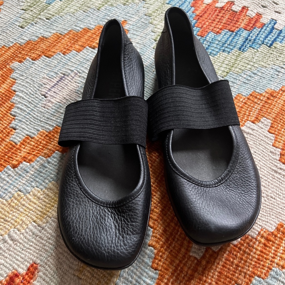 Camper Right Nina Women's Black Leather Ballet Flats Ladies Mary Jane Size 40 9